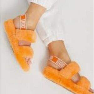 UGG Oh Yeah Fluff Orange Slippers, Brand New w/only light signs of wear,Size 6.